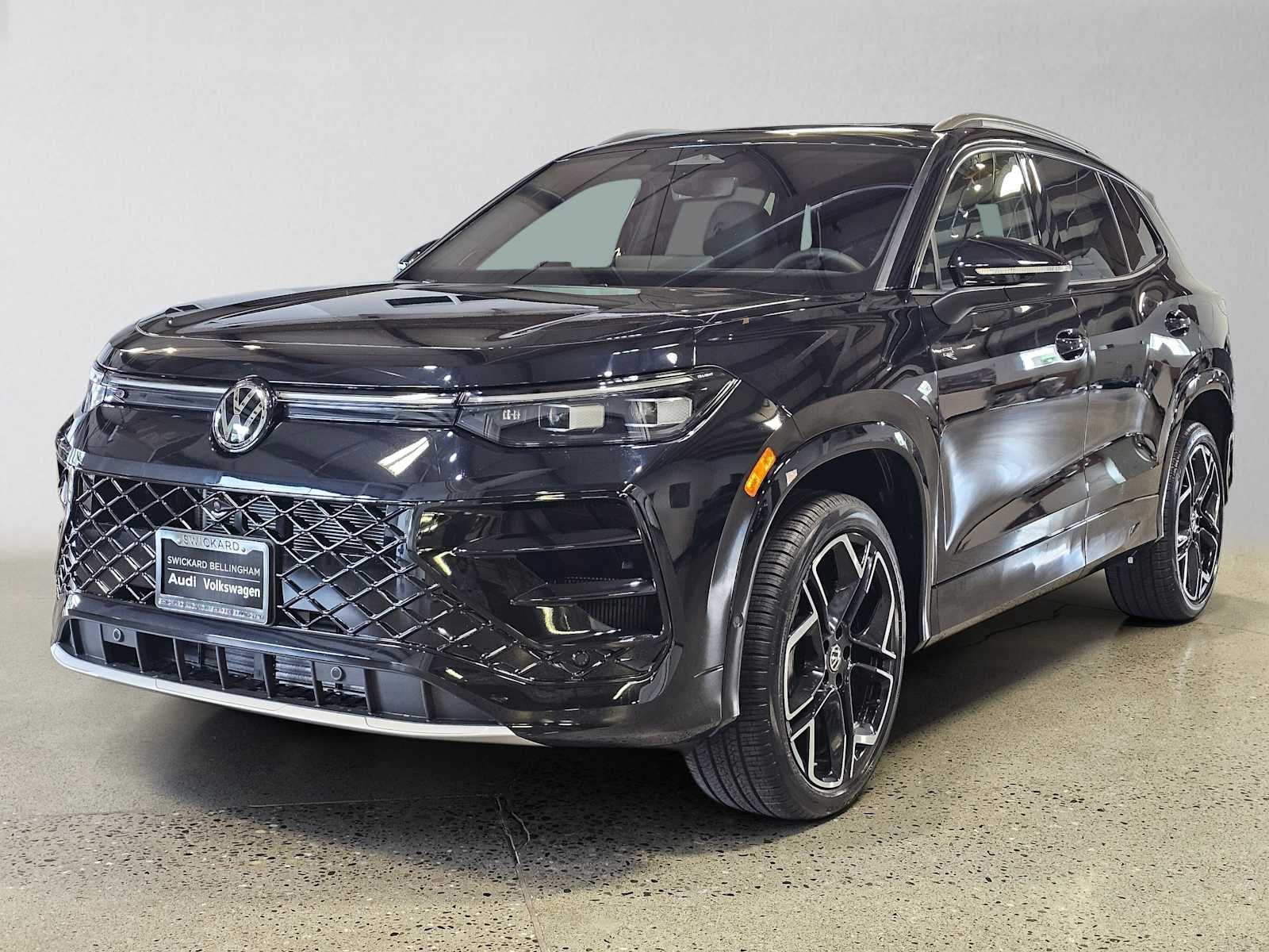 2026 Volkswagen Tiguan SEL R-Line Turbo 4MOTION