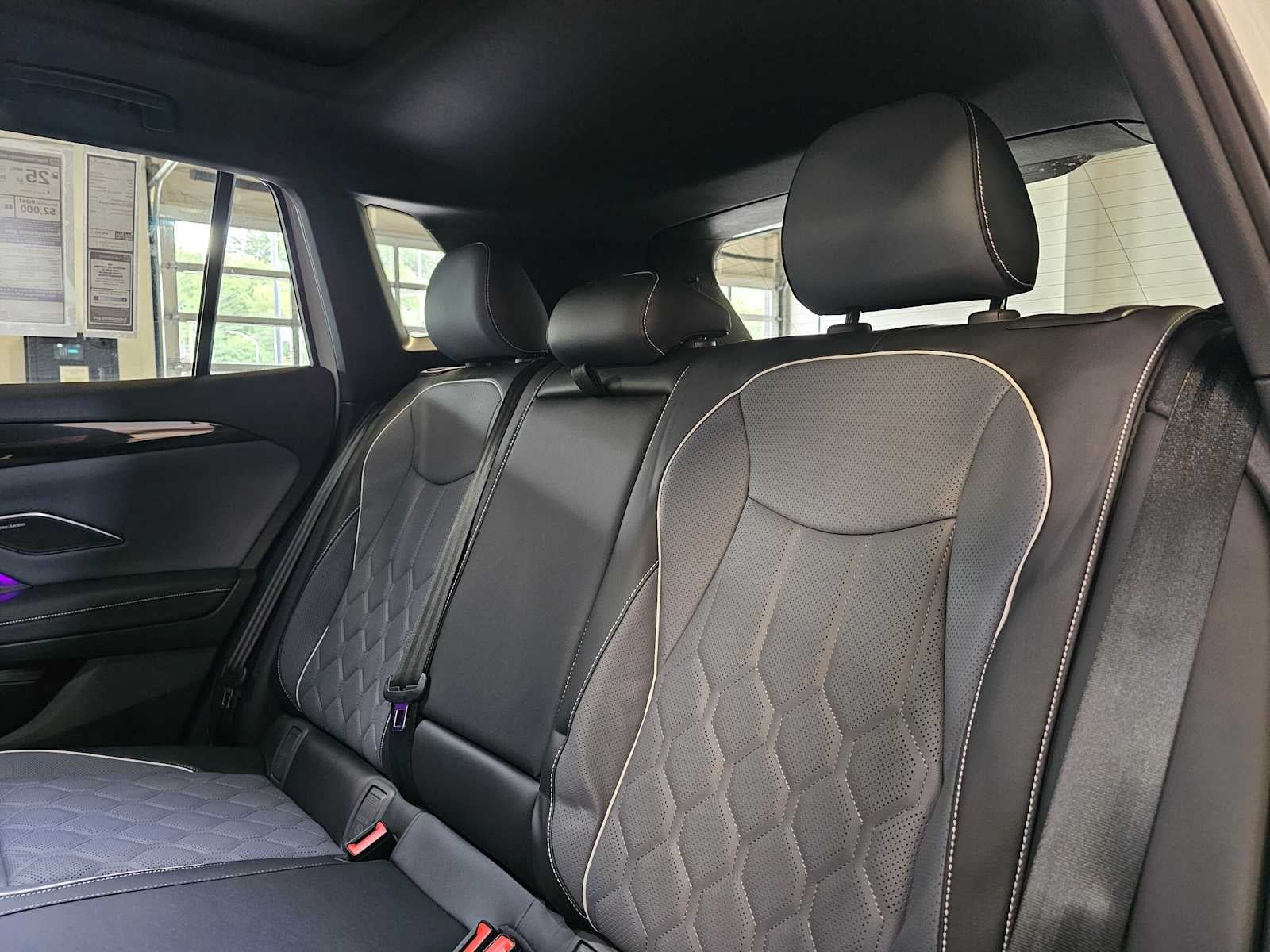 2026 Volkswagen Tiguan SEL R-Line Turbo 4MOTION