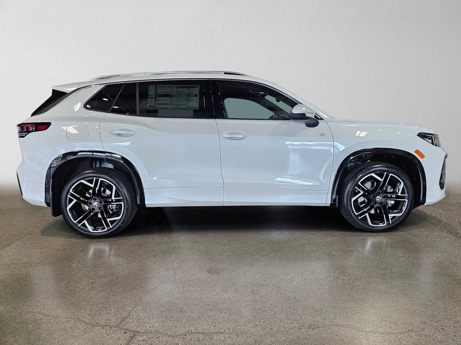 2026 Volkswagen Tiguan SEL R-Line Turbo 4MOTION