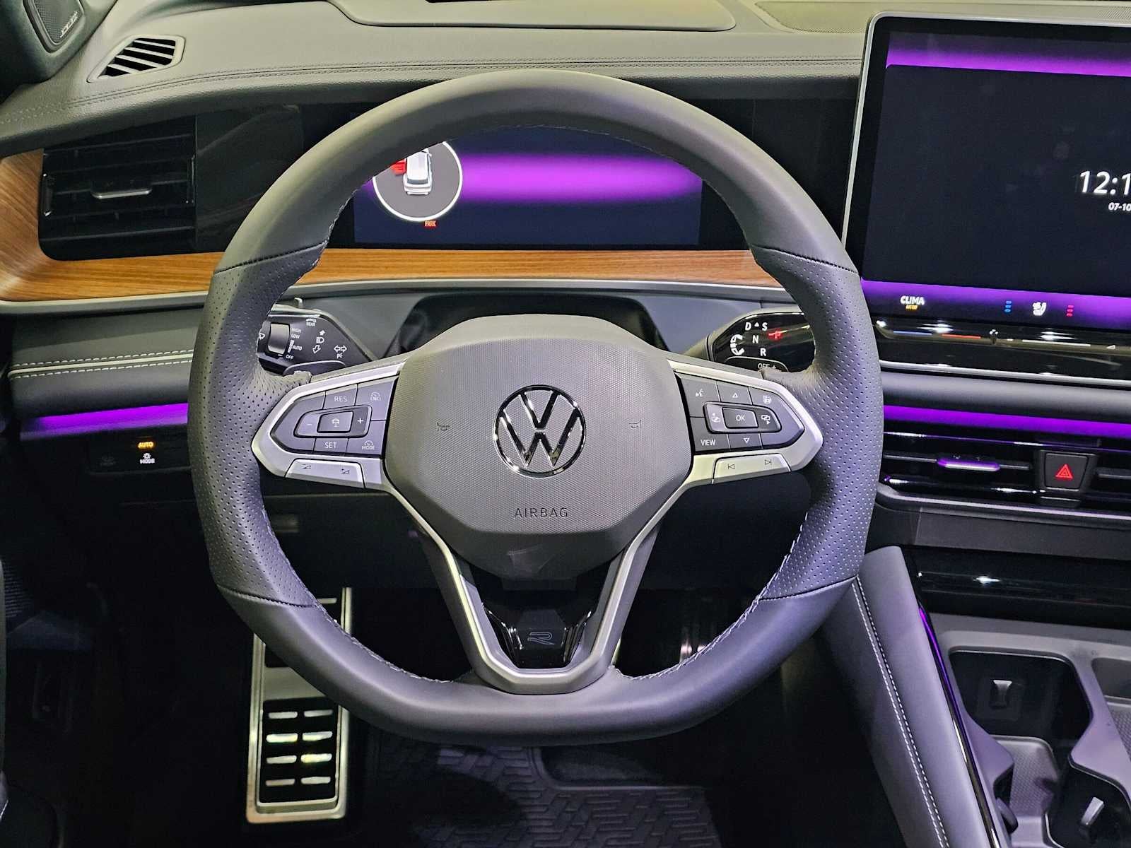 2026 Volkswagen Tiguan SEL R-Line Turbo 4MOTION