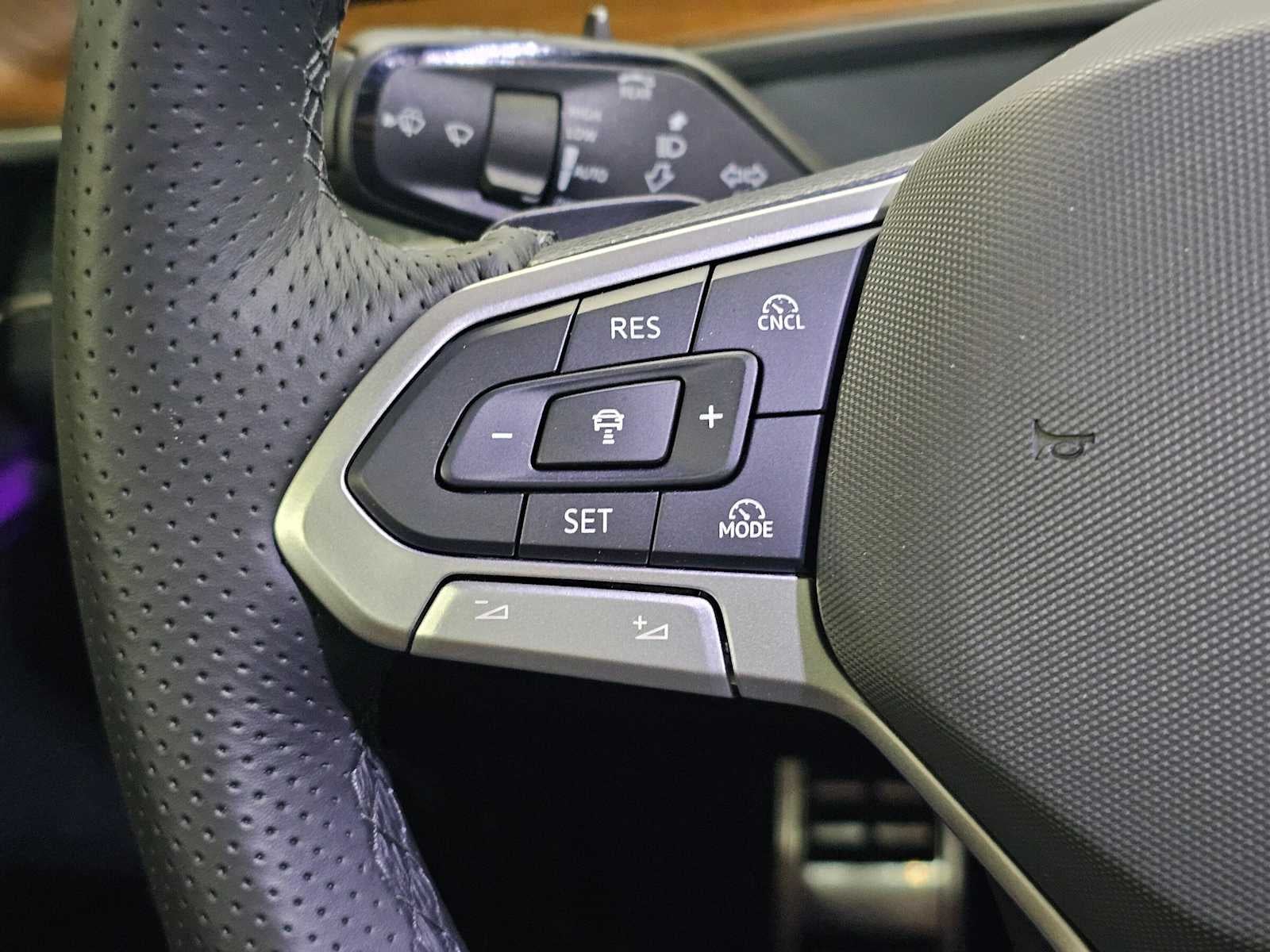 2026 Volkswagen Tiguan SEL R-Line Turbo 4MOTION