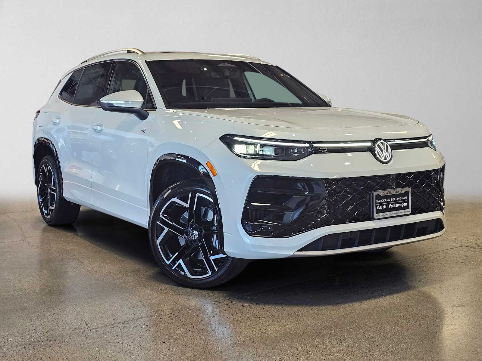 2026 Volkswagen Tiguan SEL R-Line Turbo 4MOTION