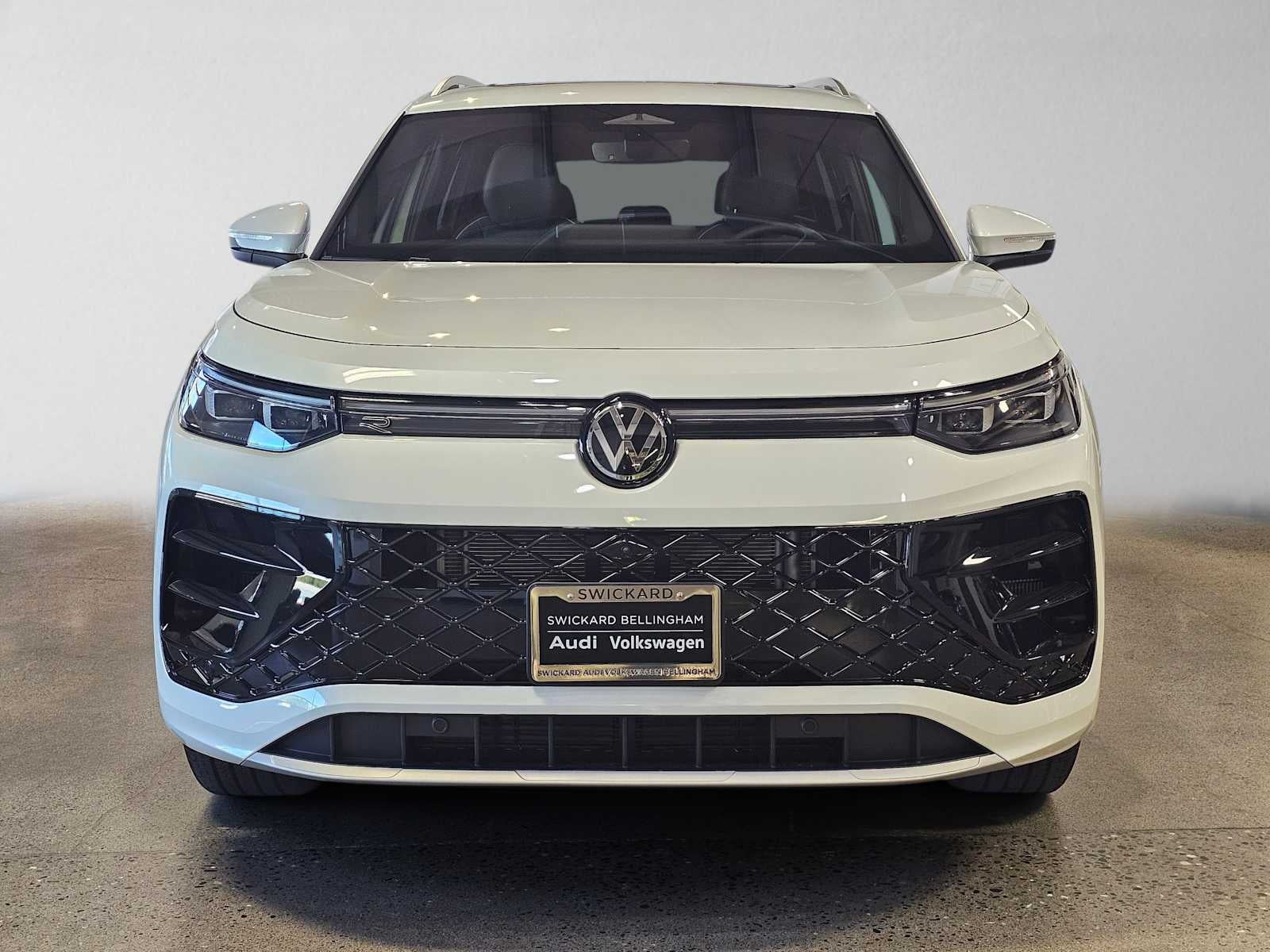2026 Volkswagen Tiguan SEL R-Line Turbo 4MOTION