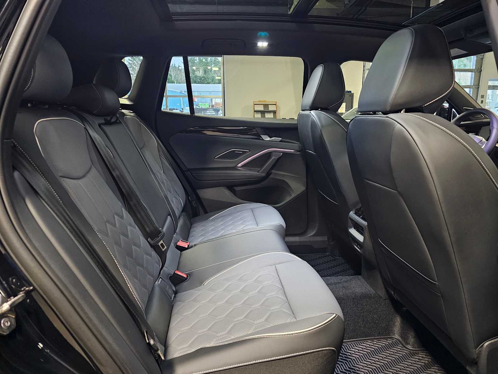 2026 Volkswagen Tiguan 2.0T SEL R-Line Turbo 4MOTION