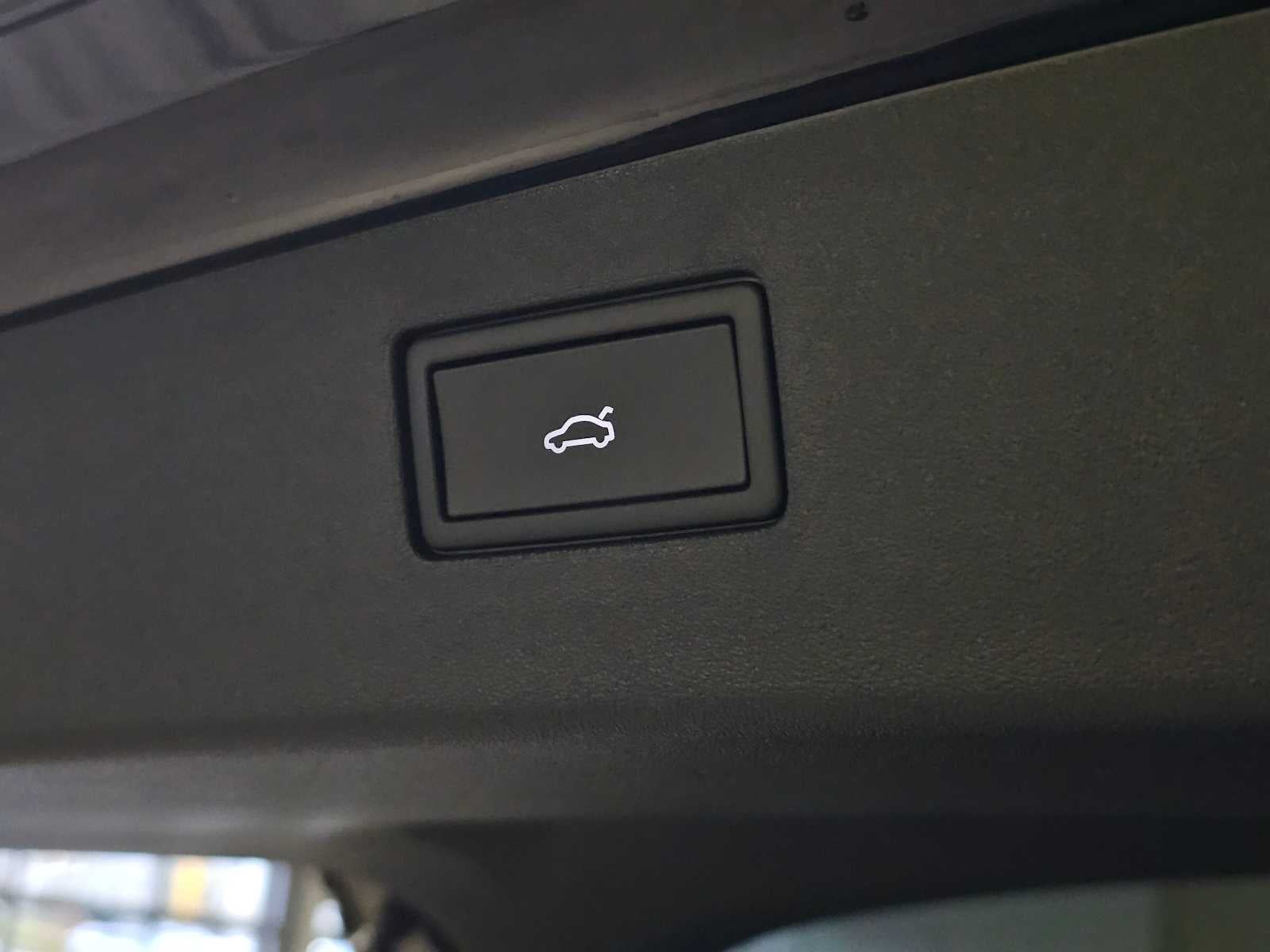 2026 Volkswagen Tiguan 2.0T SEL R-Line Turbo 4MOTION