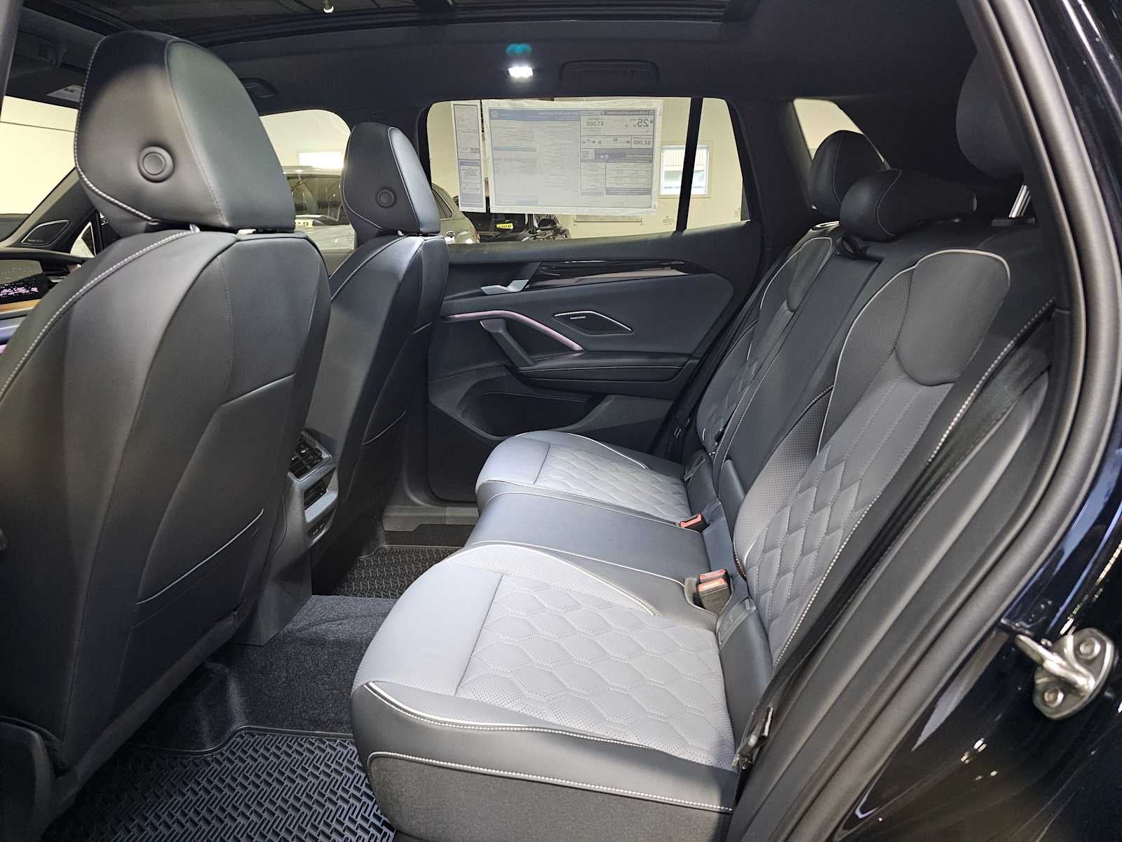 2026 Volkswagen Tiguan 2.0T SEL R-Line Turbo 4MOTION