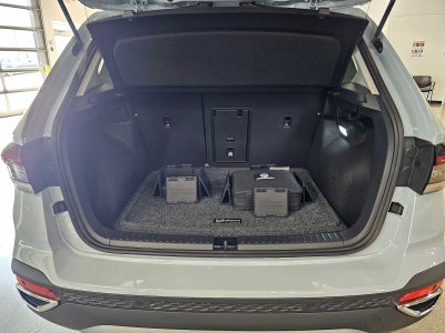 2025 Volkswagen Taos SE 4MOTION