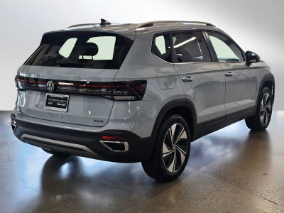 2025 Volkswagen Taos SE 4MOTION