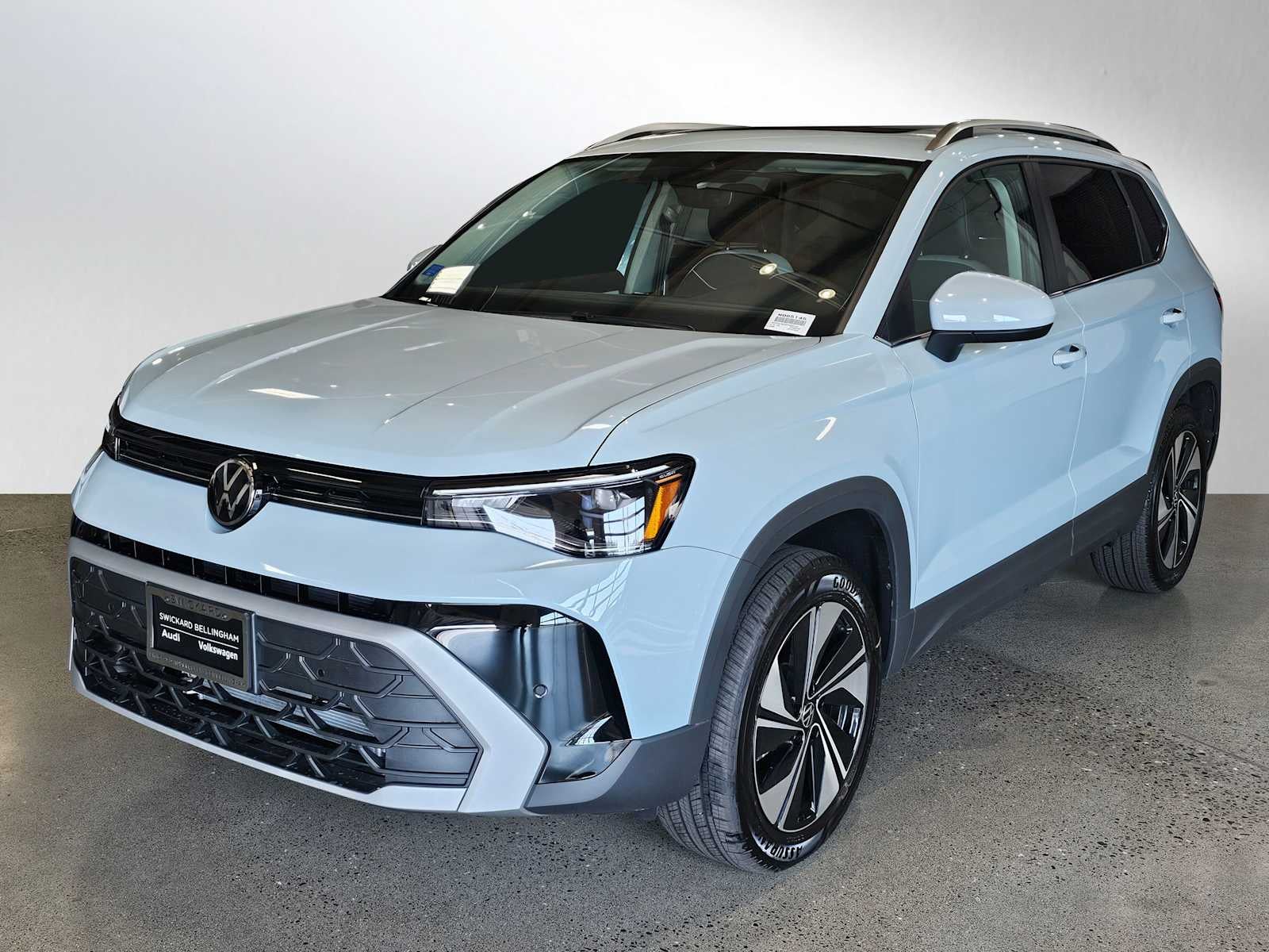 2025 Volkswagen Taos SE 4MOTION