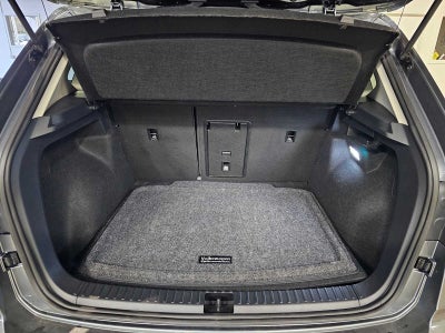 2025 Volkswagen Taos SE 4MOTION