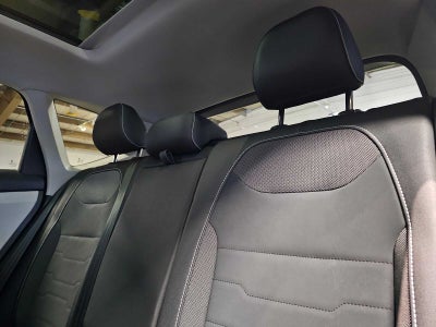 2025 Volkswagen Taos SE 4MOTION