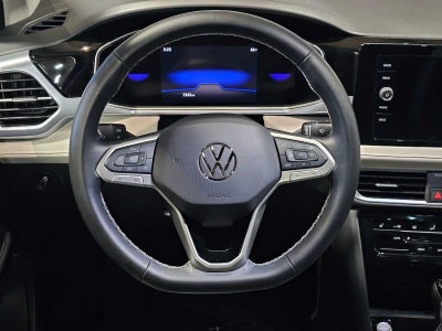 2025 Volkswagen Taos SE 4MOTION