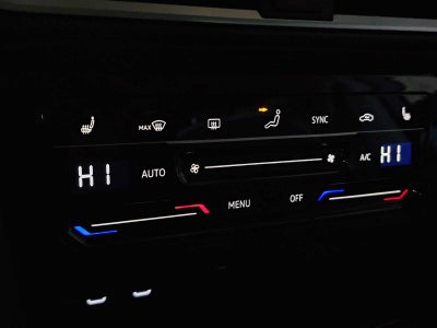 2025 Volkswagen Taos SE 4MOTION