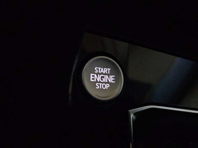 2025 Volkswagen Taos SE 4MOTION