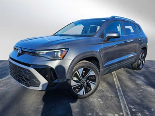 2025 Volkswagen Taos SE 4MOTION