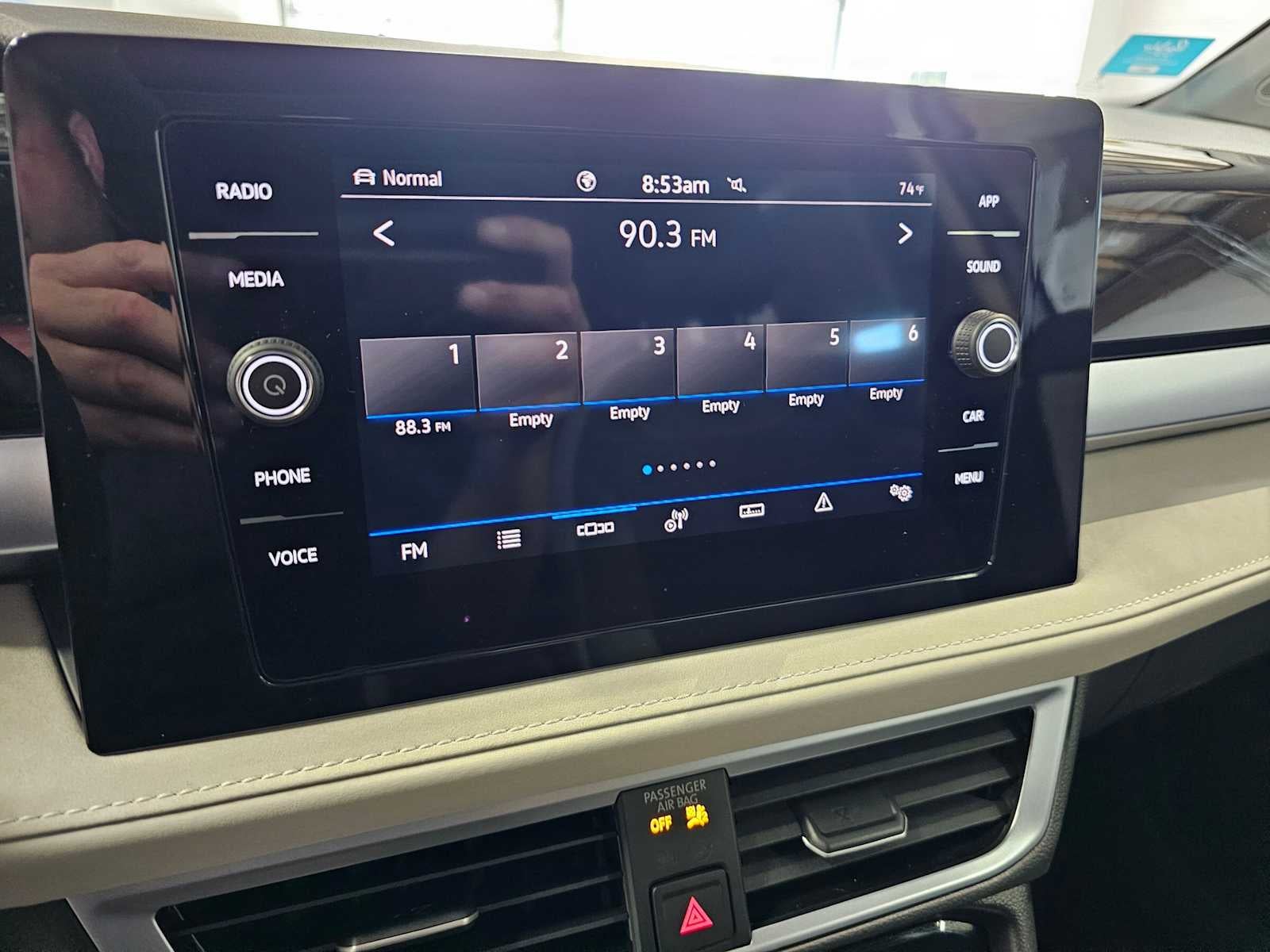 2025 Volkswagen Taos SE 4MOTION