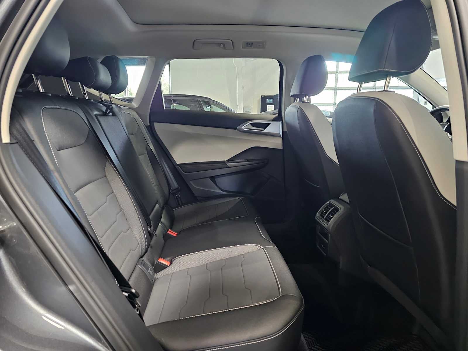 2026 Volkswagen Taos SE 4MOTION