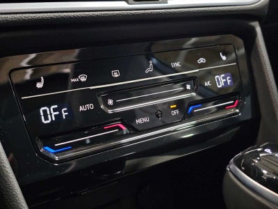 2026 Volkswagen Taos SE 4MOTION