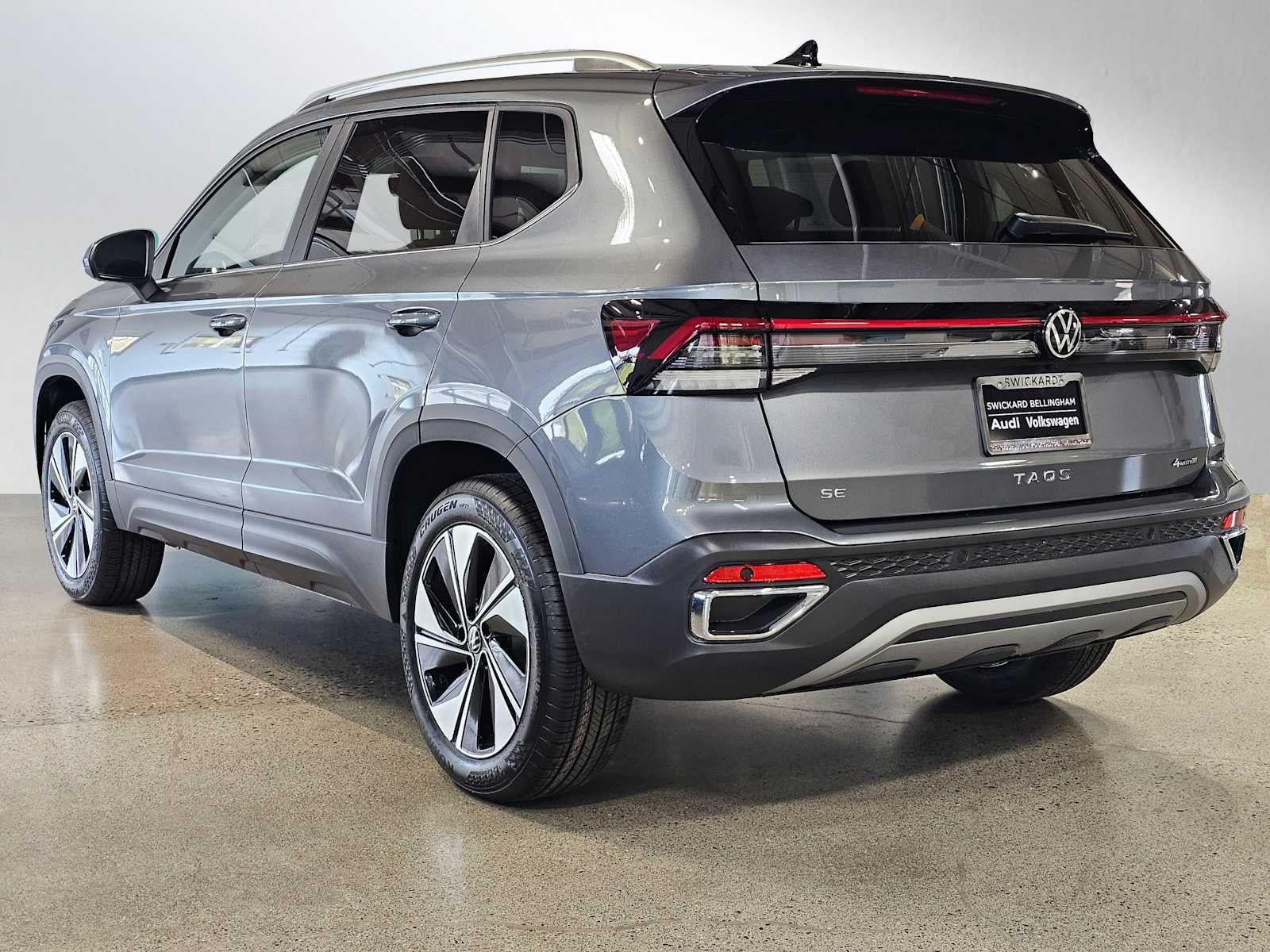 2026 Volkswagen Taos SE 4MOTION