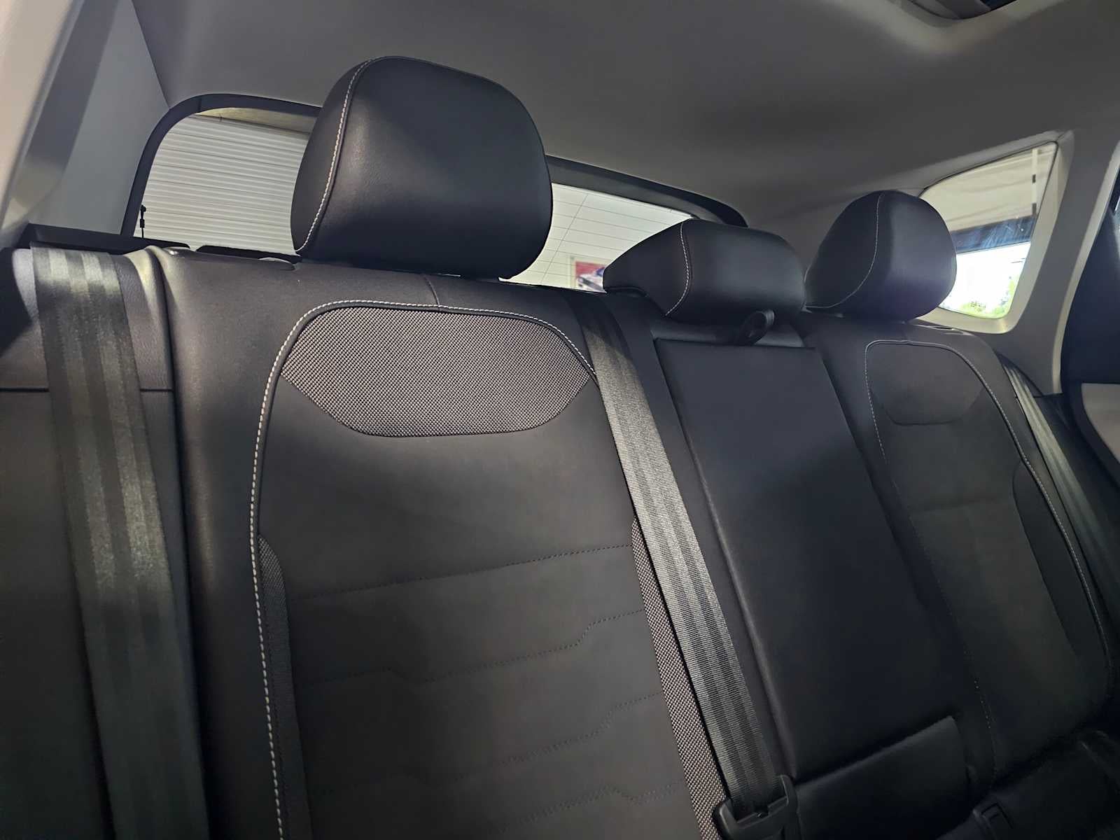 2025 Volkswagen Taos SE 4MOTION