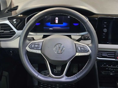 2025 Volkswagen Taos SE 4MOTION