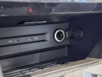 2025 Volkswagen Taos SE 4MOTION