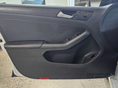 2015 Volkswagen Jetta 4dr Auto 2.0L S w/Technology