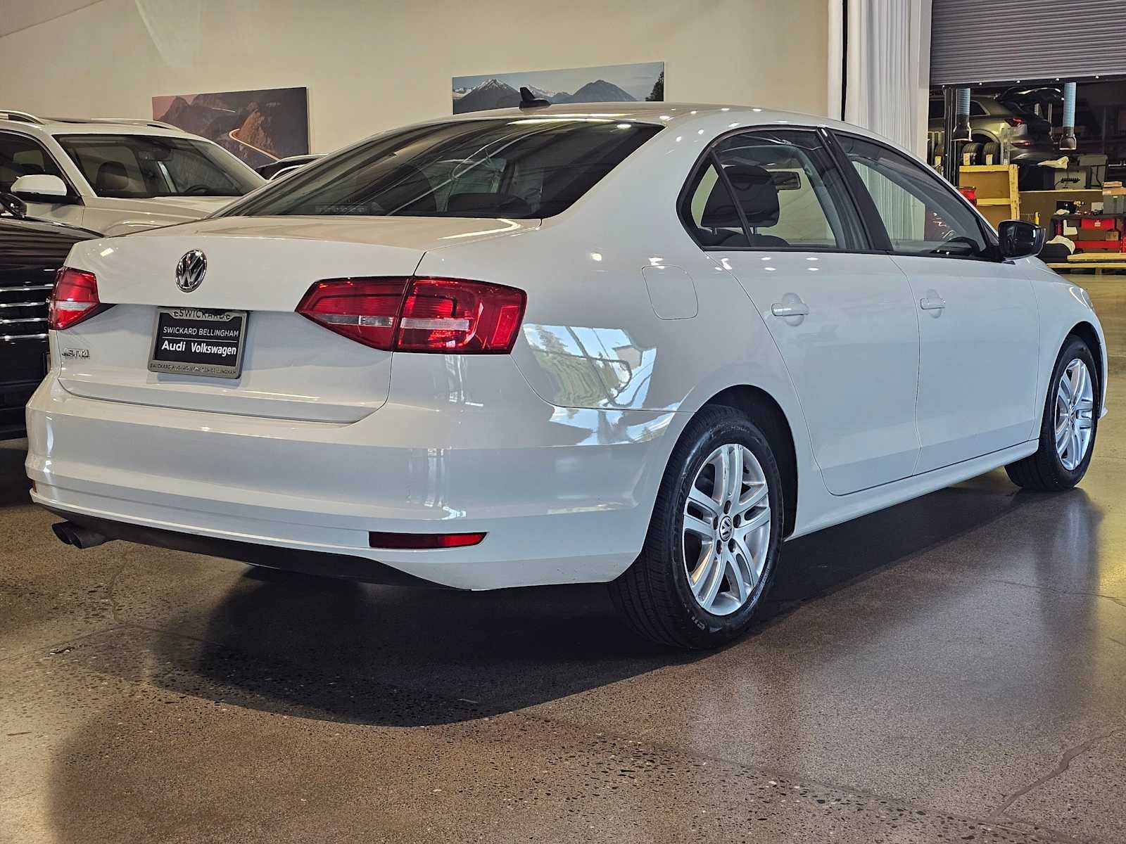 2015 Volkswagen Jetta 4dr Auto 2.0L S w/Technology