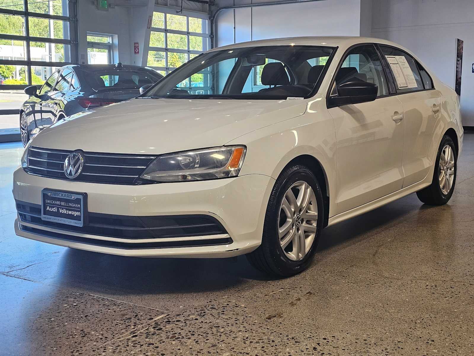 2015 Volkswagen Jetta 4dr Auto 2.0L S w/Technology