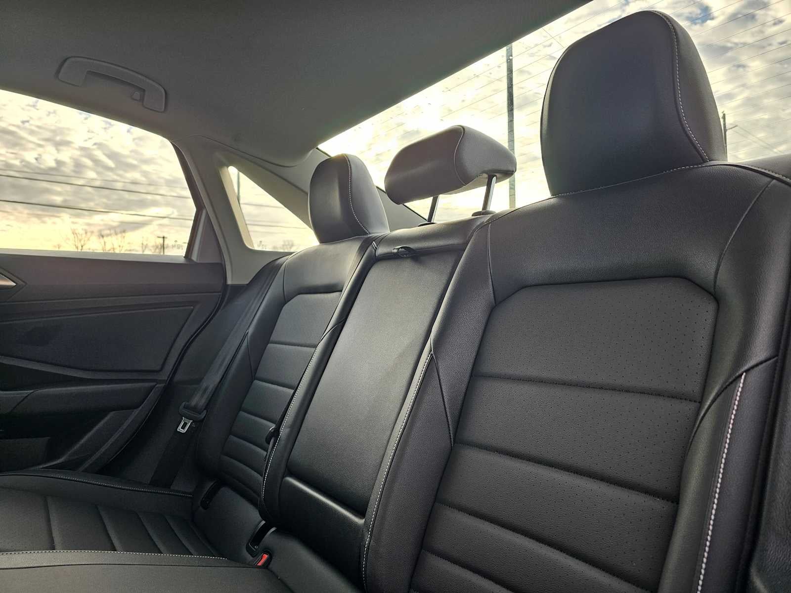 2022 Volkswagen Jetta SE Auto