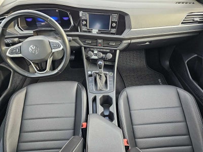 2022 Volkswagen Jetta SE Auto