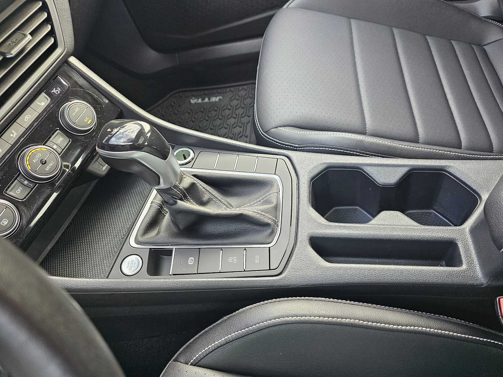 2022 Volkswagen Jetta SE Auto