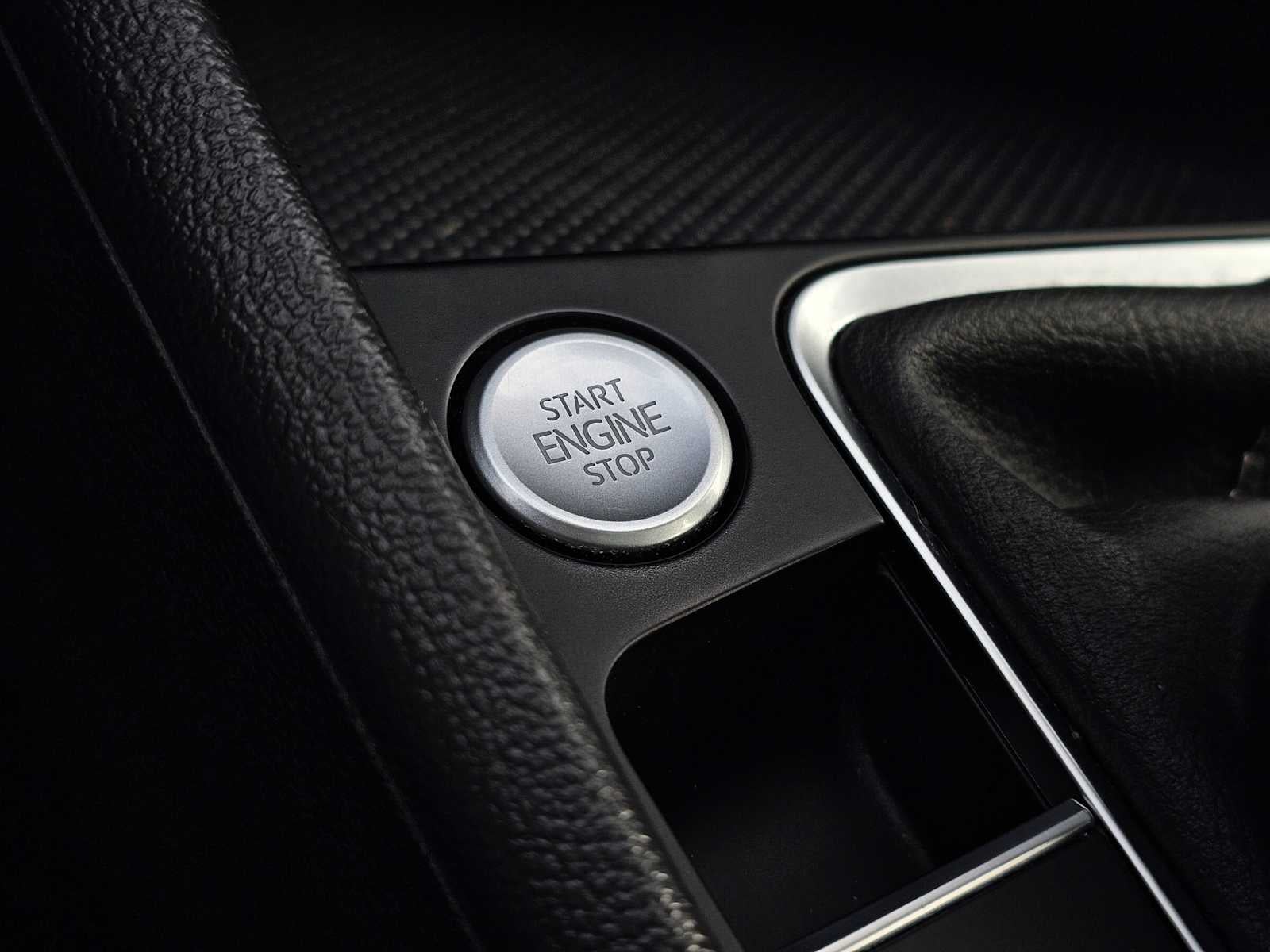 2022 Volkswagen Jetta SE Auto