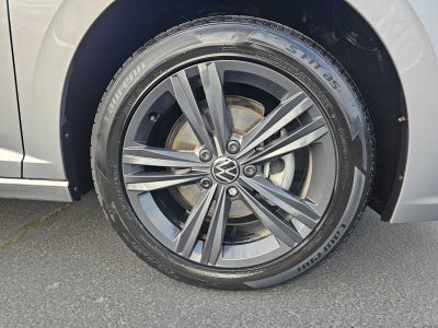 2022 Volkswagen Jetta SE Auto