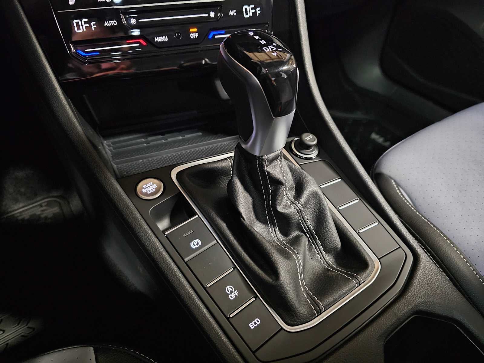 2026 Volkswagen Jetta SE Auto