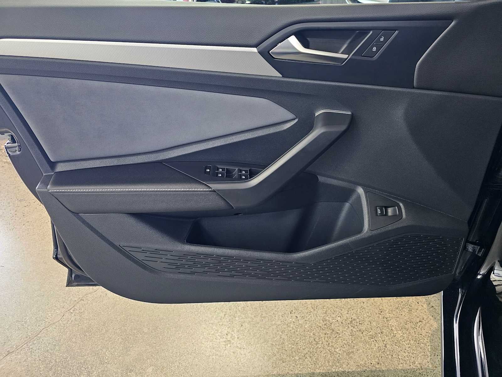 2025 Volkswagen Jetta SE Auto