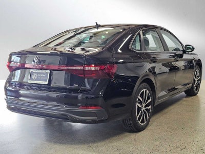 2025 Volkswagen Jetta SE Auto