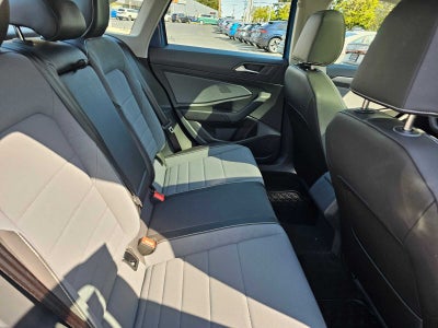 2025 Volkswagen Jetta SE Auto