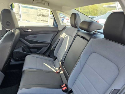 2025 Volkswagen Jetta SE Auto