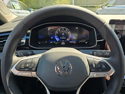 2025 Volkswagen Jetta SE Auto