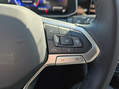 2025 Volkswagen Jetta SE Auto