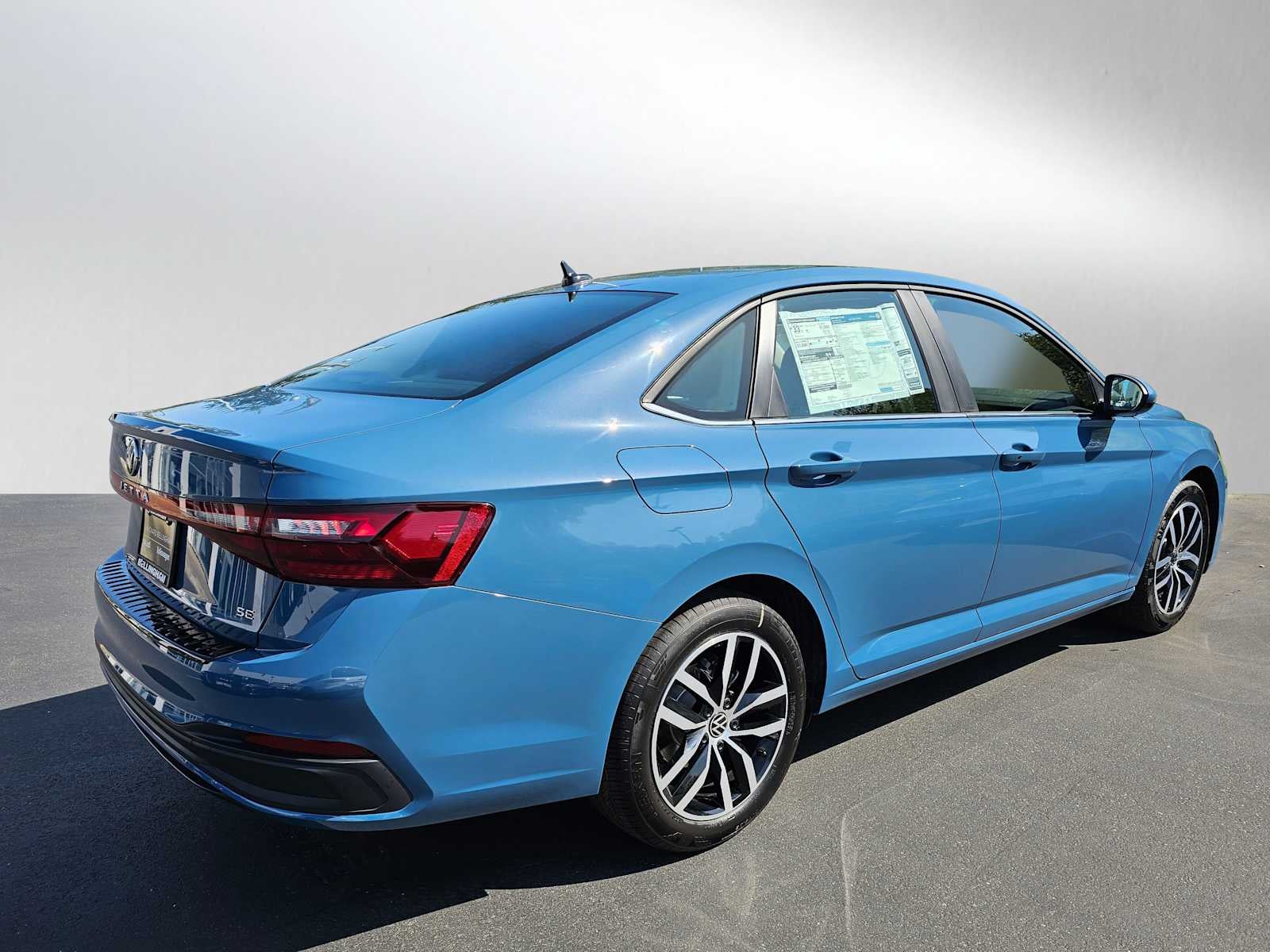 2025 Volkswagen Jetta SE Auto