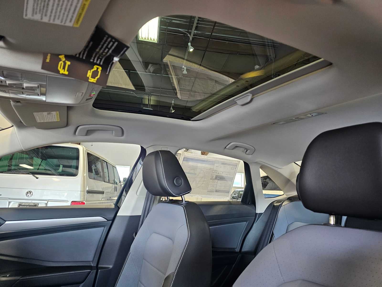 2025 Volkswagen Jetta SE Auto