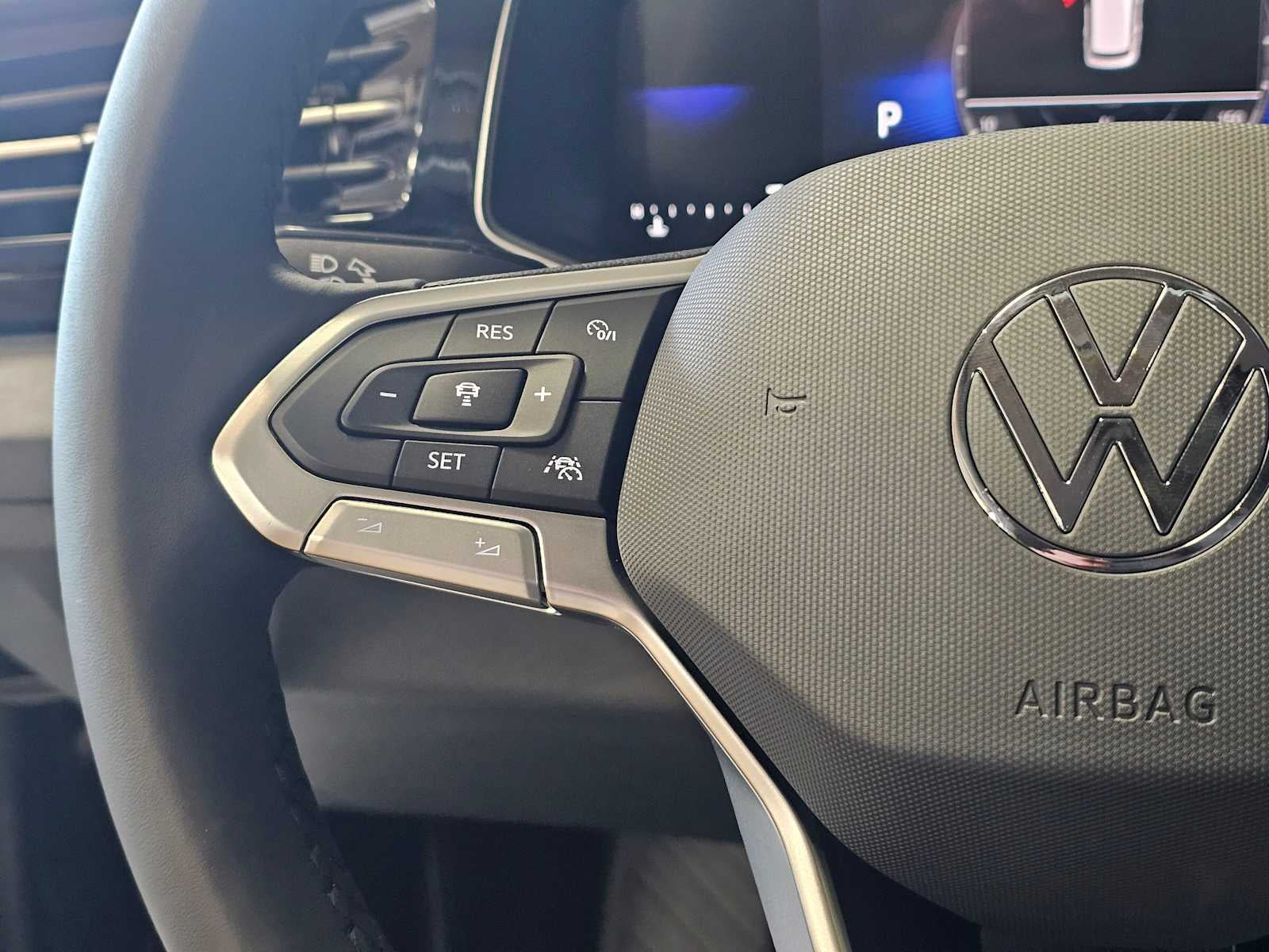 2025 Volkswagen Jetta SE Auto