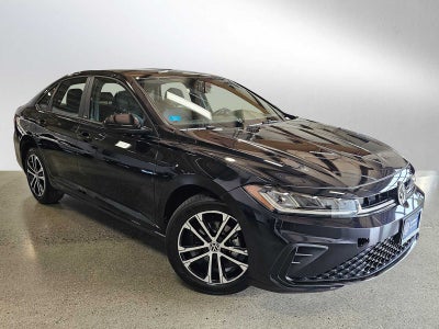 2025 Volkswagen Jetta Sport Auto