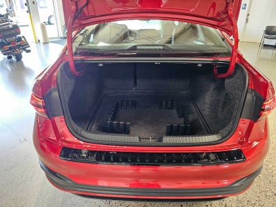 2025 Volkswagen Jetta SE Auto