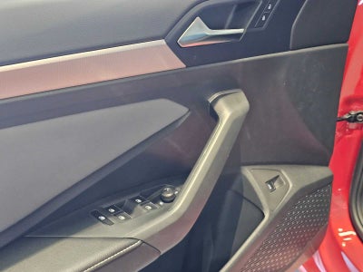 2025 Volkswagen Jetta SE Auto