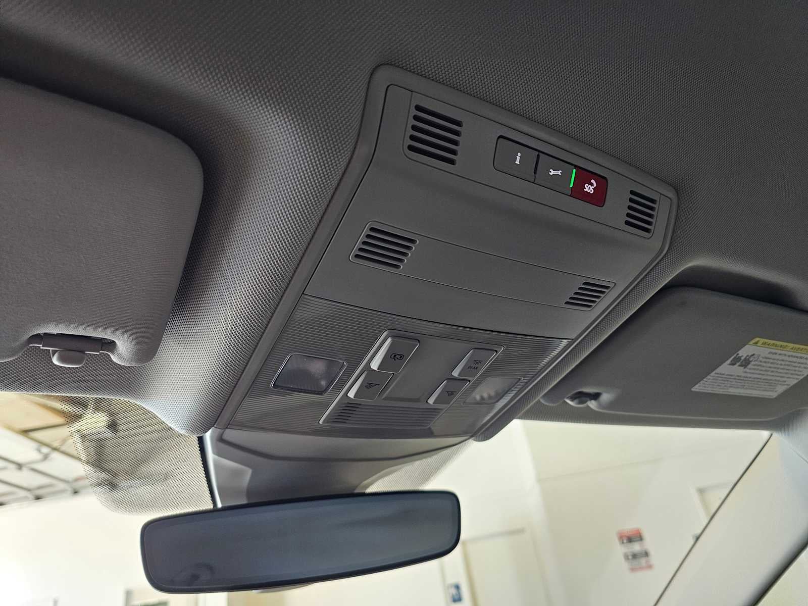 2025 Volkswagen Jetta SE Auto