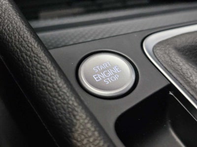 2025 Volkswagen Jetta SE Auto