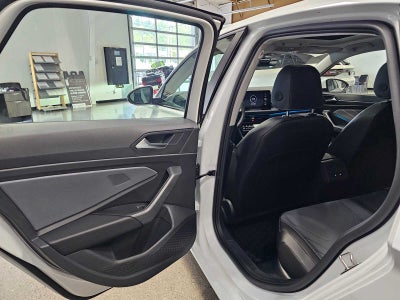 2025 Volkswagen Jetta SEL Auto